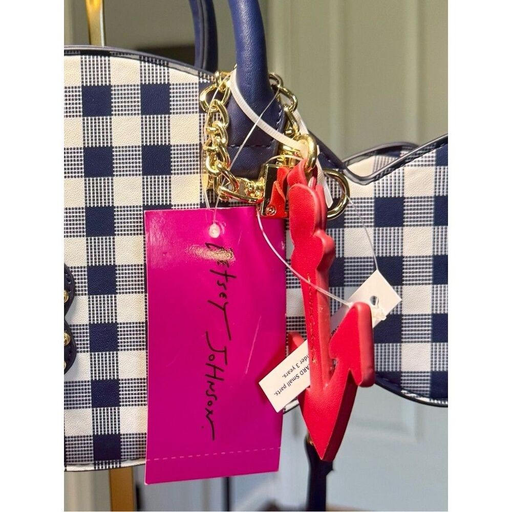 NWT Betsey Johnson Xosea Gingham Fish Crossbody Bag w/ Anchor Charm - Picture 4 of 4
